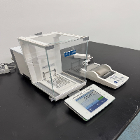 Mettler Toledo XSR105 Analytical Balance w/ P28 Printer image 0